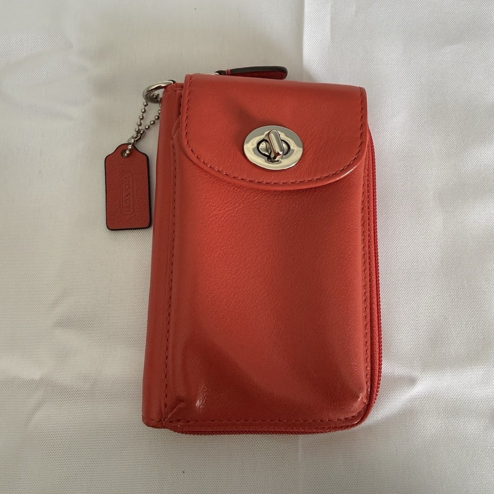 Coach Vintage Red Leather Silver Turnlock Wallet ID Card Holder Phone Case New